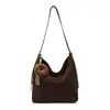 Nova bolsa de ombro texturizada retrô versátil da moda de verão, estilo coreano nicho moda executiva bolsa de ombro pequena de grande capacidade