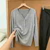 Suéter de punto estilo coreano con cuello Henry abotonado para mujer, nuevo modelo de principios de otoño 2026, manga larga, corte holgado, adelgazante, top versátil para mujeres a la moda