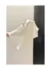 Camisola regata com gola alta para mulheres, novo estilo justo, peça de sobrepor simples sem mangas, camada interna, top de tricô