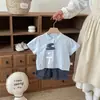 Moda Verão 2026 Novo Conjunto de Duas Peças para Bebês Meninos, Estilo Coreano, Terno Elegante de Botão Único, Shorts Leves de Algodão Puro