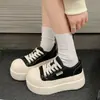 Zapatos de lona versátiles de suela gruesa para mujer que aumentan la altura para el verano, zapatillas de plataforma de nuevo estilo 2026, zapatillas deportivas casuales