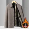 Jaqueta masculina 2026 outono e inverno gola estilo workwear para jovens e meia-idade negócios quente espessada de lã para deslocamento casaco externo casual
