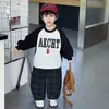 Conjunto de Moletom com Etiqueta Roupas de Bebê Menino Primavera e Outono Conjunto Casual Esportivo de Duas Peças para Bebê Roupas de Outono para Meninos