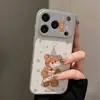 Capa para iPhone 18 Pro Max Tema Urso de Aniversário, Capa Anti-Queda de Pele de Cordeiro para Apple 16, Modelos Unissex 15