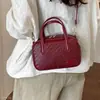 Bolso de hombro retro tejido versátil estilo invierno 2026 para mujer, nuevo bolso cruzado de gran capacidad para el trabajo