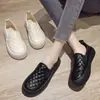 Mocasines tipo francés sin cordones de suela gruesa para mujer, nueva colección de otoño, versátiles y cómodos, zapatos de suela blanda de moda inspirados en Chanel