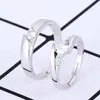 Anéis de Casal Cravejados com Diamantes para Comércio Exterior Transfronteiriço, Design Geométrico Criativo, Cobre Branco Banhado a Ouro Branco, Ajustáveis com Zircônia Interna