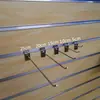Expositor de canal de alumínio Dongguan, display de instrumentos de parede para lojas de música, acessórios para guitarra e celular, decoração de parede e prateleiras para painéis de exibição