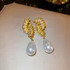 Brincos de Gota de Óleo Cravejados com Diamantes Vintage, Brincos de Tarraxa Estilo Étnico Retro da Moda, Design de Nicho com um Toque de Luxo