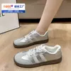 Direto da Fábrica Sapatos de Treino Alemães Femininos 2026 Novo Estilo Sapatos Brancos Cor de Camurça Blocos de Cor Casual Board Shoes Atacado Personalizado Dropshipping