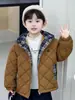 Jaqueta Rota de Outono e Inverno para Meninos Estilo Coreano Acolchoada Infantil com Capuz Roupas Externas para Bebês e Crianças Pequenas Comércio Exterior Transfronteiriço