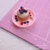 Comida simulada pintada e bolo de brinquedo tigela de frutas acessórios de resina cola de creme chaveiro pingente diy adesivo para geladeira de carro