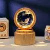 Bola de Cristal Transfronteiriça Base Giratória com Textura de Madeira Luminária Noturna Brilhante Lâmpada do Céu Estrelado 3D Decoração de Mesa Presente Criativo de Feriado