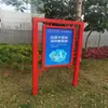 Señal Guía Impresa de la Comunidad de Fábrica Paisaje del Parque Señal Promocional Pintada de Hierro Señal del Campus Columna Promocional