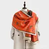 Bufanda jacquard de doble cara estilo japonés y coreano con pequeñas flores, imitación cachemir, versátil para otoño e invierno, chal cálido para mujer