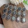 Pulsera de accesorios con colgante de caja de zorro de nueve colas de concha negra natural