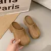 Sandalias tipo chancla Birkenstock de tamaño pequeño, suela gruesa, que aumentan la altura, estilo coreano, otoño 2026, versátiles y fáciles de combinar.
