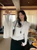 Camiseta de Manga Larga Casual Versátil Color Verde Limón Té Otoño Estilo Coreano con Cuello de Encaje + Camisola Conjunto de Dos Piezas para Mujer 11072