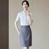 Camisa Blanca de Manga Corta con Cuello Mao, Estilo Nuevo, para Mujer, Recepción de Hotel en Verano, Uniforme de Trabajo para Tienda de Oro, Conjunto de Camisas Profesionales