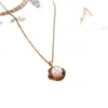 Colgante Vintage Estilo Francés de Perlas y Diamantes para Mujer, Cadena Clavicular de Acero Inoxidable de Gama Alta de Nicho, Collar Geométrico de Lujo Ligero