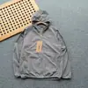 Nuevo modelo de verano malla completa secado rápido transpirable ultraligero con capucha para exteriores color liso chaqueta de protección solar para hombres y mujeres