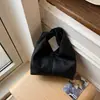 Estilo Preguiçoso Casual Bolsa Nuvem Estilo Comuter Bolsa Feminina 2025 Primavera Nova Tendência Personalizada Casual Bolsa de Mão para Mulheres