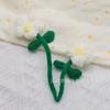 Colgante de flor Hyuna estilo ins hecho a mano de lana y ganchillo para ropa, accesorios, bolso y decoración.