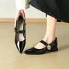 Sapatos Mary Jane Vermelhos Sapatos Femininos 2026 Novo Estilo Outono Elegantes Confortáveis Pés Não Cansados Combinam com Saias Novo Estilo Chinês Bico Fino Sapatilhas Femininas