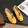 Sapatos femininos estilo balé francês, que aumentam a altura, baixos, com bico fino, nova coleção de outono 2026, perfeitos com vestidos, Mary Janes de sola macia