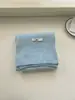 Conjunto de Dos Piezas de Bufanda y Guantes para Mujer Invierno 2025 Nuevo Blanco Tejido de Lana Engrosado Bufanda Versátil Cálida para Ropa de Trabajo