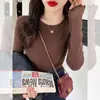 Camiseta básica blanca para mujer, nuevo estilo primavera y otoño 2025, corte ajustado, suéter negro suave y acogedor, top de punto de cuello redondo para usar en capas