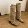 Botas largas retro con hebilla de remaches estilo chica picante para mujer, versátiles elásticas para otoño que aumentan la altura, con faldas, botas de vaquero occidentales