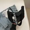 Bolsa Cruzada Nueva Casual Versátil de Nylon Popular Bolso Cruzado Forma de Empanadilla Versátil Nicho Hombro Bolsa para Viajar al Trabajo Venta al por Mayor