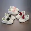 Zapatillas Deportivas para Niños 2026 Primavera y Otoño Nuevo Estilo Zapatos Blancos Casuales para Niños Mayores, Niños y Niñas, Suela Suave Antideslizante Zapatos Casuales con Estilo