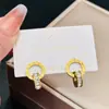 Brincos Romanos Europeus e Americanos Estilo Novo Criativo com Cravação de Diamantes, Brincos de Aço Titânio Cor Ouro Rosa para Mulheres, Brincos Pendentes Anel Duplo Tendência Joias