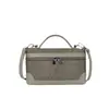 Bolso cruzado casual de color block retro transfronterizo para mujer, nuevo modelo 2026, bolso cuadrado pequeño versátil de gamuza, bolso cruzado de moda