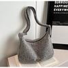 Bolsa Simples Estilo Coreano Estilo Preguiçoso Feminina Outono Inverno 2024 Nova Moda Versátil Casual Bolsa de Ombro de Mão Versátil