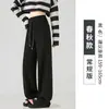Pantalones de pierna ancha marrones para mujer, principios de otoño 2026, forrados de polar, cálidos, para figuras petite, felpa de cordero de chenilla, pantalones largos casuales estilo banana