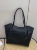 Bolsa grande diária com padrão trançado retrô para mulheres, nova bolsa tote de grande capacidade da moda, bolsa de ombro casual para o dia a dia
