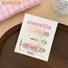 Pinza para el pelo con letra de flor de pedrería de alta gama, elegante, estilo coreano dulce y femenino, lujo ligero con un toque sofisticado, exquisita pinza de pico de pato