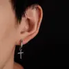 Brincos de Cruz de Aço Titânio 2025 para Homens, Presilhas de Orelha com Design de Aço Inoxidável para Mulheres, Tarraxas de Cruz de Aço Titânio para Atacado