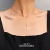 Collar con borlas de triángulo geométrico de estrella de cinco puntas estilo ins europeo y americano cadena para clavícula femenina acero de titanio oro de 18K P951