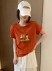 Camiseta de Algodão com Estampa de Treze Linhas e Manga Flip, Gola Redonda, Emagrecedora, Versátil, Manga Curta, Verão, Fornecimento Direto do Fabricante, Dropshipping de Uma Peça