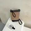 Bolso para teléfono de moda retro transfronterizo otoño 2026, bolso de hombro para mujer, bolso pequeño versátil con un toque de alta gama