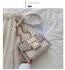Bolsa de Verão Feminina Versátil 2024 Nova Moda Estilo Coreano Casual Elegante Costura de Algodão e Linho Bolsa de Ombro com Corrente Transversal