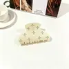 Pinza para el pelo brillante, moderna y sencilla, con lunares blancos y negros, elegante pinza de tiburón semicircular para recogidos en la parte posterior de la cabeza