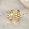 Brincos Exquisitos de Design de Nicho Versátil da Moda Acessórios de Orelha Elegantes Pequenos Brincos de Tarraxa Venda Direta da Fábrica