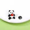 Fábrica de Origen Broche Atleta Panda Panda Jugando Baloncesto Fútbol Bádminton Tenis de Mesa Insignia Deportiva de Aleación