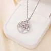 Tohm Diseño Elegante Colgante de Cobre Incrustado con Diamantes Collar Hueco Versátil Collar para Celebridades de Internet Cadena de Acero Inoxidable Estilo Único para Mujer