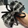 Pinza de Plátano Grande de Cuadros Estilo Coreano con Lazo y Pedrería, Disponible en Múltiples Colores, Pasador Elegante, Accesorio de Cabello Versátil y de Moda para Mujeres